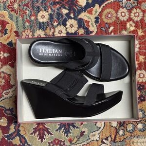 Italian Shoemakers Black Wedge Sandals – Size 11